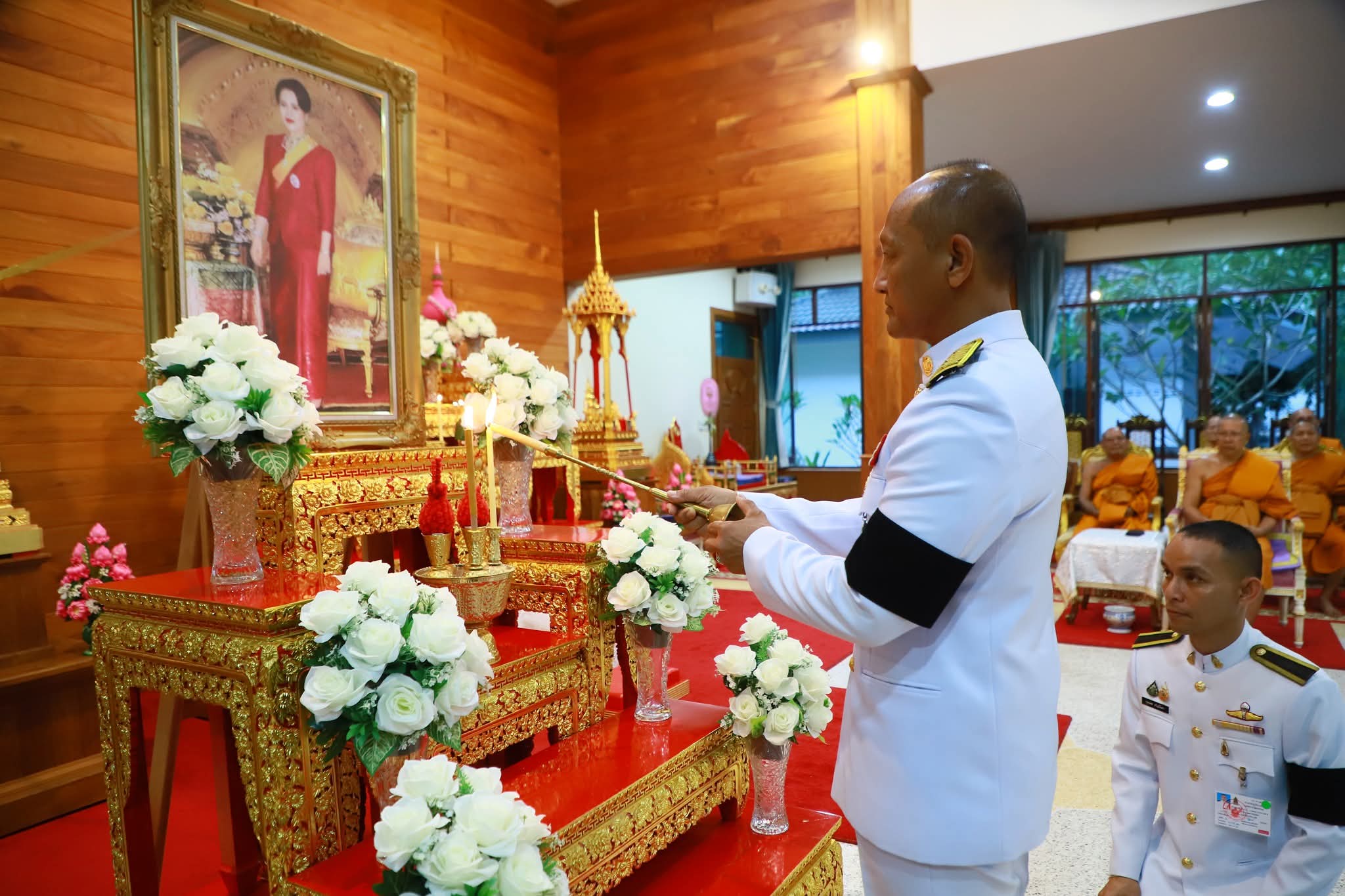 จังหวัดตรัง ประกอบพิธีบำเพ็ญกุศลสวดพระอภิธรรม อุทิศถวายพระราชกุศล แด่สมเด็จพระนางเจ้าสิริกิติ์ พระบรมราชินีนาถ พระบรมราชชนนีพันปีหลวง ณ ศาลาประชานิมิต วัดนิโครธาราม เป็นวันที่ 17