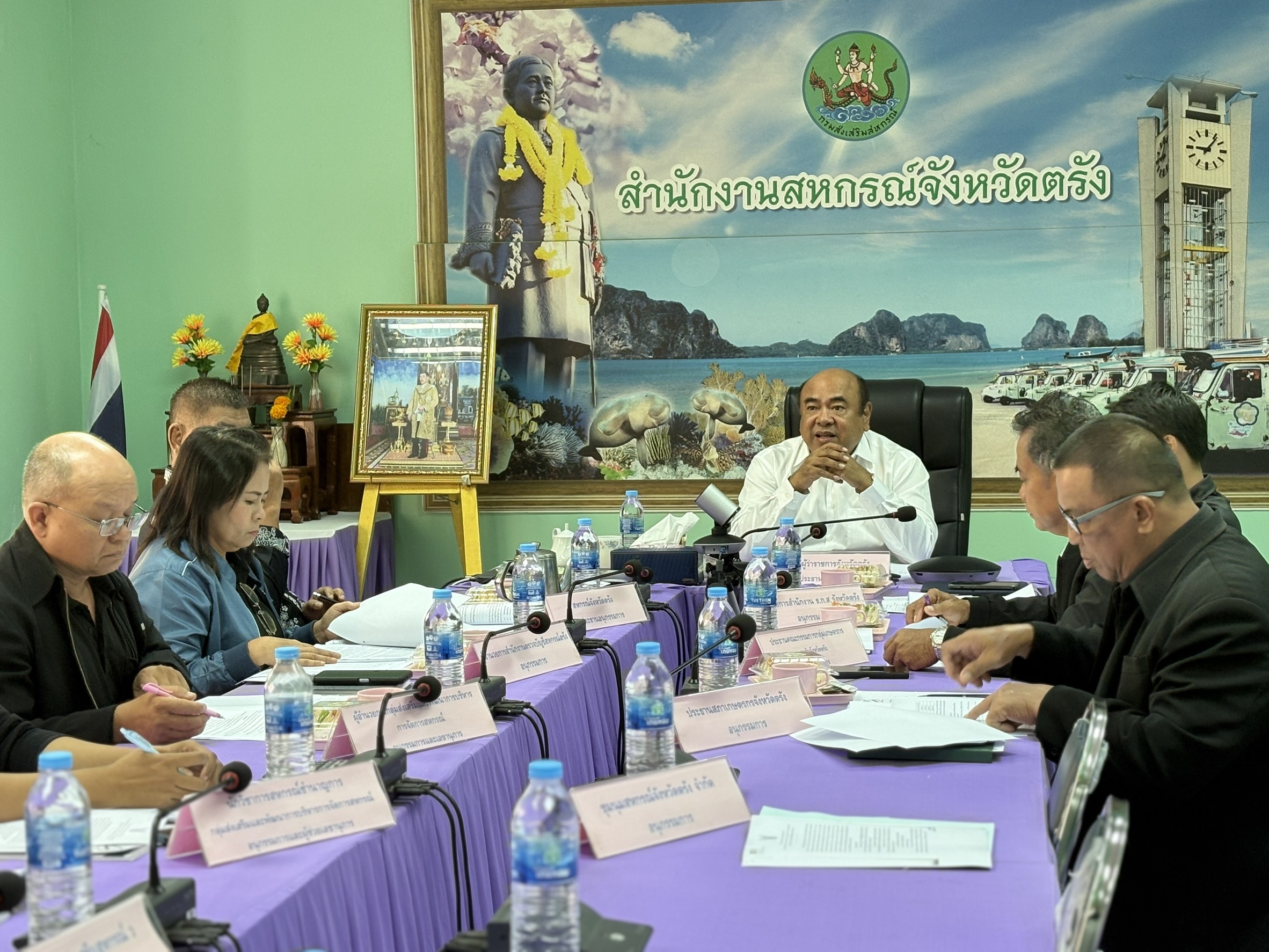 รองผู้ว่าฯ อภิชาติ ประชุมคณะอนุกรรมการพิจารณาเงินกู้กองทุนพัฒนาสหกรณ์ ระดับจังหวัด ขับเคลื่อนการสนับสนุนทุนแก่สหกรณ์ในพื้นที่