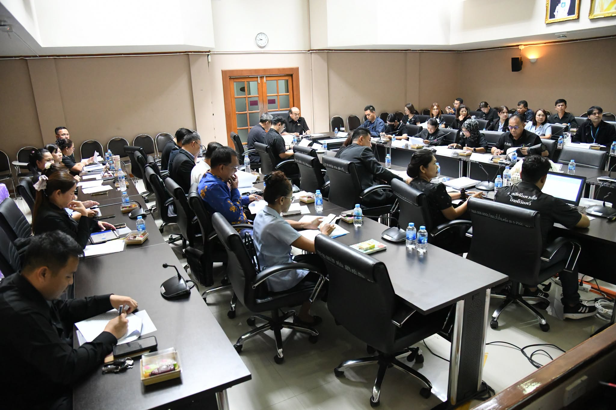 จ.ตรัง ประชุมขับเคลื่อนการดำเนินงาน พอ.สว. ประจำปีงบประมาณ 2570 มุ่งยกระดับบริการสาธารณสุขเชิงรุก