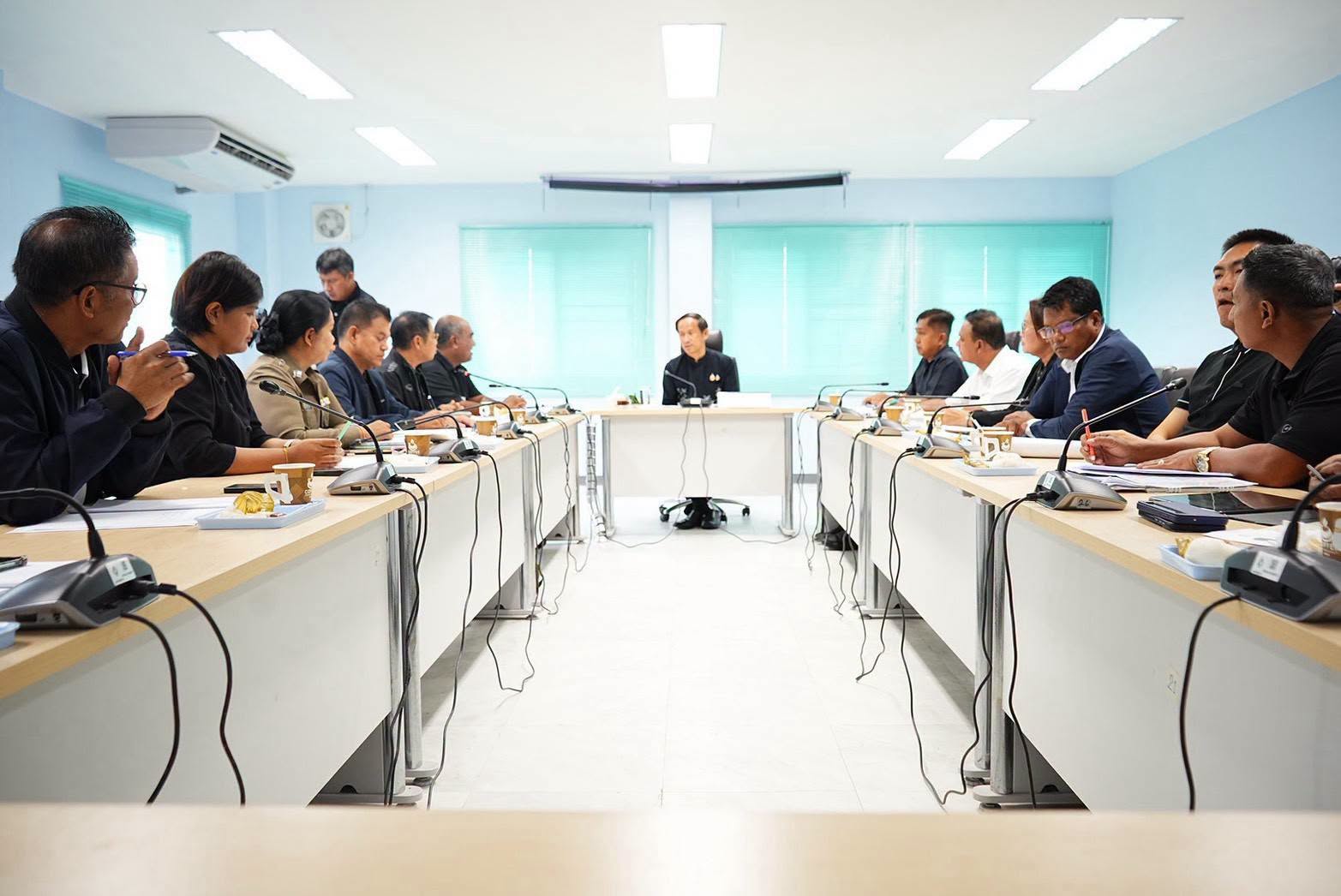 จังหวัดตรังประชุมเตรียมพร้อมจัดการแข่งขันกีฬาวอลเลย์บอลเยาวชน "เอสโคล่า" รอบคัดเลือกภาคใต้ ประจำปี 2569